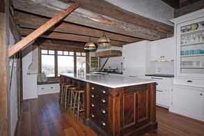 Kitchen with Centre Island - Country homes for sale and luxury real estate including horse farms and property in the Caledon and King City areas near Toronto